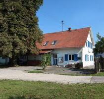 Monteurwohnung (Haus) mit viel Platz und Parkmöglichkeiten - Königsbrunn