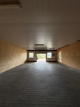 Foto - Top Werkstatt- oder Lagerhalle – 85 m² mit großem Garagentor