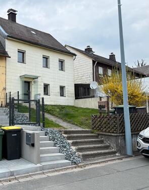 Foto - Doppelhaushälfte +Garage in Naila Schnäppchen Privat!