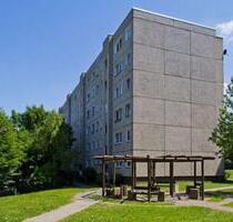 Ansprechende und günstig geschnittene 3-Zimmer-Wohnung (WBS) - Dresden Cotta