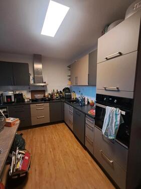 Foto - Vermiete 3-Zimmer-Erdgeschosswohnung mit Balkon – 92,34 m²