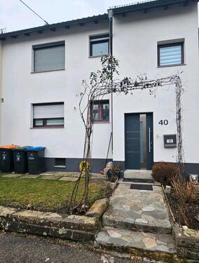 Foto - -Privat- Haus mit Garten und Garage zu verkaufen! Beste Lage!