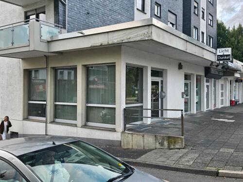Foto - Zentrales Ladenlokal in Bahnhofsnähe 109m2 mit Parkplatz