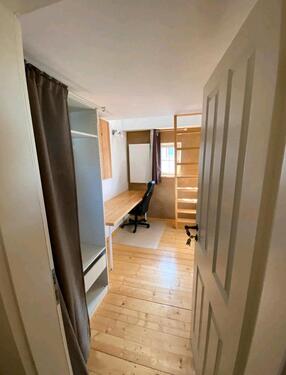 Foto - Eine Zimmer 6 personen WG für miete