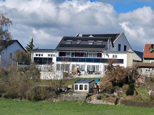 Foto - 1 Familienhaus mit Pool, - 750.000,00&nbsp;EUR Kaufpreis, ca.&nbsp; 260,00&nbsp;m&sup2;