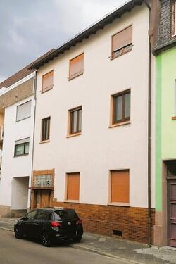 Foto - 12 Zimmer Mehrfamilienhaus, Wohnhaus in Ludwigshafen am Rhein