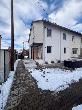 Foto - Untermiete in DHH, DG 1 ZKB mit 41 qm, 650€ kalt