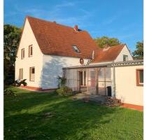 Freistehendes Einfamilienhaus - 1.150,00&nbsp;EUR Kaltmiete, ca.&nbsp; 170,00&nbsp;m&sup2; in Rahden (PLZ: 32369)