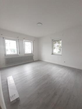 Foto - 3,5 Zimmerwohnung in Feuerbach - 1.100,00&nbsp;EUR Kaltmiete, ca.&nbsp; 85,00&nbsp;m&sup2;