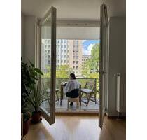 möbelierte T2 Wohnung Untermiete mit Balkon ab 1.11.25 - Berlin Friedrichshain-Kreuzberg