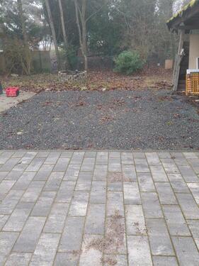 Foto - Stellplatz Auto Traktor Anhänger Bagger