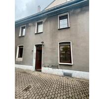 Geschmackvoll modernisierte großzügige helle 2 Zimmer Wohnung - Köln Kalk