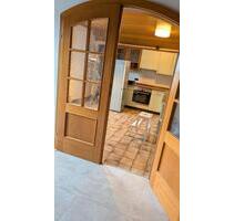 4 Zimmer Dachgeschoss Wohnung - 950,00&nbsp;EUR Kaltmiete, ca.&nbsp; 95,00&nbsp;m&sup2; in Vilseck (PLZ: 92249)