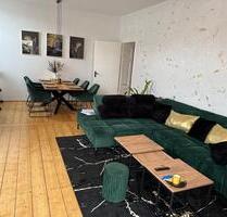 Helle 4-Zimmer-Altbauwohnung mit großer Terrasse in Moers –148 m²