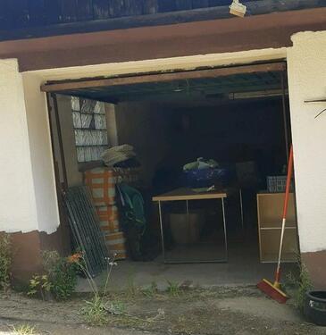 Foto - Garage für Kfz mit Strom zu vermieten.