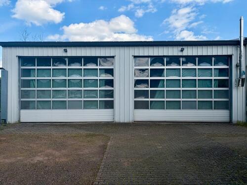 Foto - Attraktive Hallenfläche im Gewerbegebiet direkt an der A8 – 225 m²