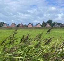 Bezugsfertiger Neubau (von privat) mit Blick auf die Deichwiesen - Sylt