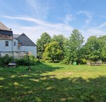 Freistehendes saniertes Haus mit Scheune & großem Grundstück - Beltheim