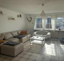 Großzügige 3,5-Zimmer-Erdgeschosswohnung mit Terrasse, Kaminofen, - Grebenhain