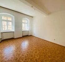 Helle und geräumige 4-Zimmer-Wohnung zu vermieten! - Rohr