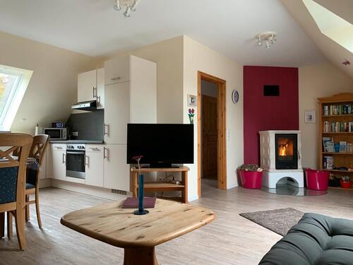 Foto - Urlaub a.d. Nordsee b. Büsum Kamin Terrasse Wlan