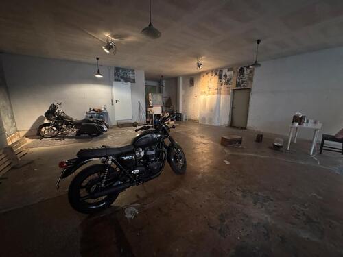 Foto - Motorrad Stellplätze zur Vermietung