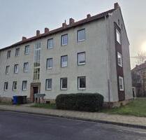 Renovierte 2-Zimmer-Wohnung mit Wannenbad***in ruhiger Wohngegend!!! - Schöningen