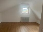 Foto - 2 Zimmer Dachwohnung - 600,00&nbsp;EUR Kaltmiete, ca.&nbsp; 75,00&nbsp;m&sup2;