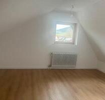 2 Zimmer Dachwohnung - 600,00&nbsp;EUR Kaltmiete, ca.&nbsp; 75,00&nbsp;m&sup2; in Blumberg (PLZ: 78176)