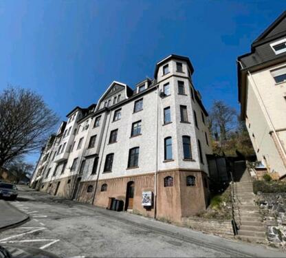 Foto - Provisionsfrei: Sanierte 2-Zimmer-Wohnung mit Balkon.