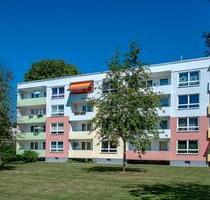 Passend für den kleinen Geldbeutel mit Tapeten und Fußboden !!!!! - Dortmund Brackel