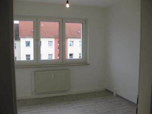 Foto - 3-Raum Wohnung - 350,00&nbsp;EUR Kaltmiete, ca.&nbsp; 60,00&nbsp;m&sup2;