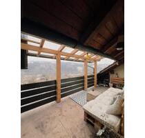 2-Zimmer Dachgeschosswohnung mit Südbalkon - Blick über Obernzell