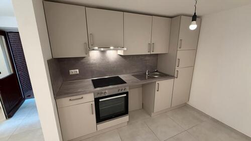 Foto - Moderne 2,5-Zimmer- Untergeschosswohnung-80 m2 - ab sofort v.