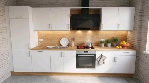 Foto - Wohnung 1. OG 3 ZKB Leer Loga mit Einbauküche