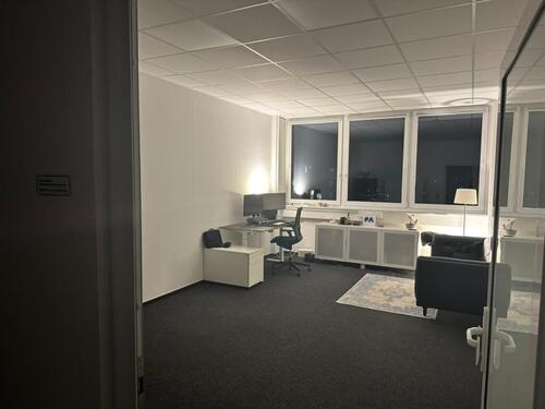 Foto - 2 Büros nebeneinander mit Ausblick – All Inclusive – Coworking
