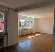 Erstbezug nach Sanierung Moderne 3-Z-Wohn. mit Balkon & Parkplatz - Emden Tholenswehr