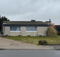 Freistehender Bungalow, Tierhaltung erwünscht - Gangelt