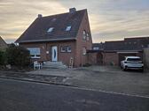 Foto - Heimeliges Einfamilienhaus mit Garage und viel Stauraum