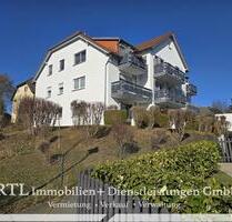 gemütliche 3- Zimmer- Wohnung mit Balkon & Garage im gepflegten Mehrfamilienhaus (A1716) - Hof Altstadt