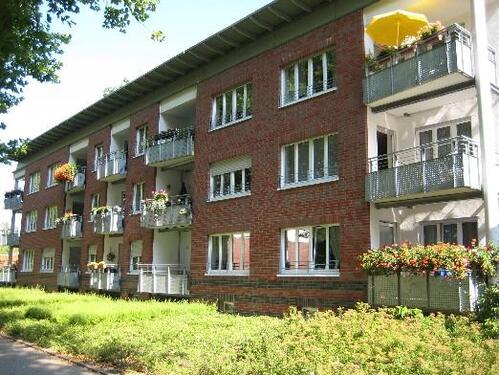 Foto - Im besten Alter eine Wohnung bei VIVAWEST - Wohnen ab 60.