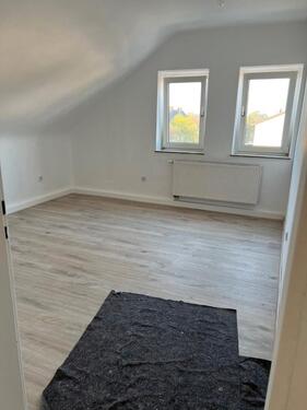 Foto - Dachgeschoßwohnung 2 ZKB - 800,00&nbsp;EUR Kaltmiete, ca.&nbsp; 66,00&nbsp;m&sup2;