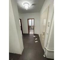 2-Zimmer-Wohnung in Berlin-Tegel – renoviert & mit Einbauküche 2-Zimmer-Wohnung in Berlin-Tegel – renoviert & mit Einbauküche