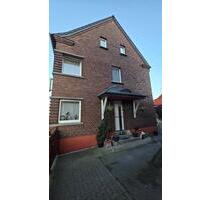 Großzügige 2-Zimmer-Maisonette (77 m²) mit Dachterrasse frisch - Grevenbroich