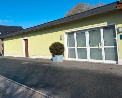Foto - Vielseitige Gewerbefläche 165 m² EG mit Lager & Parkplätzen