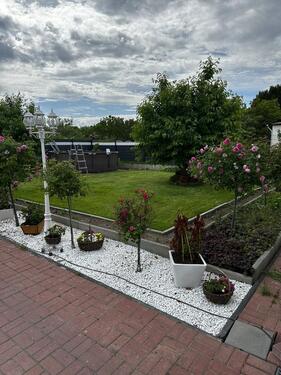 Foto - Schönes Einfamilienhaus mit großen, gepflegtem Garten