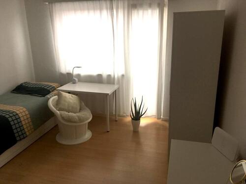 Foto - 1-Zimmer Wohnung in unmittelbarer Zentrumsnähe