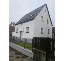 Großes Haus mit Balkon und Garten - Dettenhausen