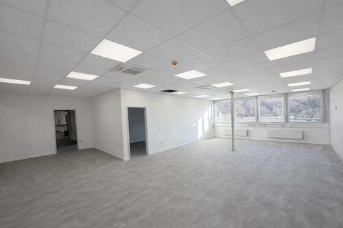 Foto - 50 m² Einzelbüros bis 440 m² Büroflächen im Gewerbepark Rottal in Rottendorf - Optional Hallenflä...