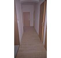 4-Raum-Wohnung - 450,00 EUR Kaltmiete, in Crimmitschau (PLZ: 08451)